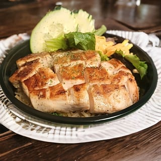 Grilled Chicken/Egg Fried Rice